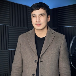 Песня Азамат Уалихан – Арамызда қалсын бәрі (cover)