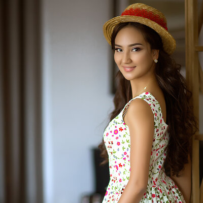 Песня Saltanat Bakayeva – Бұлбұлым