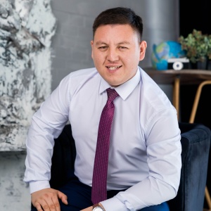 Песня Азамат Төлегенов – Сездің бе сүйгенді