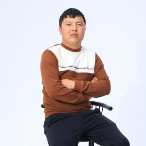 Песня Бүркітбай Жанықұлов – Мен ұнатқан сұлу қыз