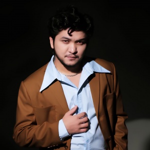 Песня Ұланғасыр Қами – Хат жазып тұршы