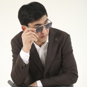 Песня Сырым Сарсеков – Кейіпкері сезімнің