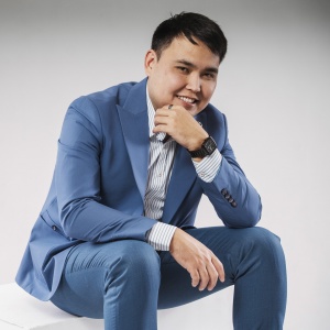 Песня Ақжол Саконов – Бағалайық бақытты (cover)