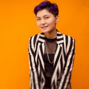 Песня Гүлмира Ізбасханова – Туған күн