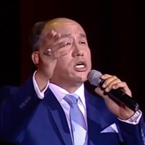 Песня Сәкен Қалымов – Алтайдың ар жагынан келген ару