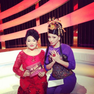 Песня Айгул Иманбаева & Жанар Айжанова! – Тойбастар!