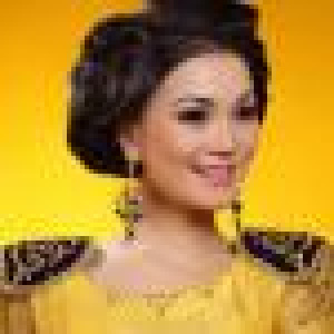 Песня Aikerim Kalaubaeva – Жылайды жапырақ (жаңа нұсқа) (2015)