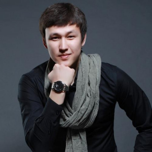 Песня Нұрсұлтан Нұрбердиев – Бақытың боп жолығармын (2016)