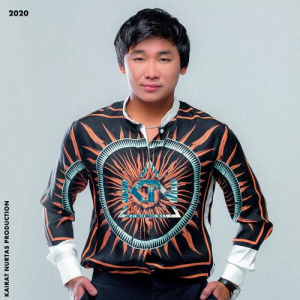 Песня Kairat Nurtas & Қыдырәлі Болманов & Қайрат Баекенов – Ақ үрпек балапаным