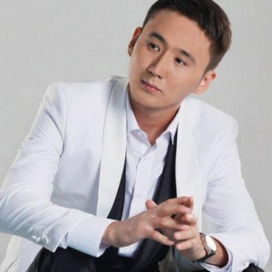 Песня Нұрбек Іздібай – Жаңа жыл (2016)