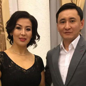 Песня Айгүл Қосанова & Ақылбек Жеменей – Махаббат (2017)