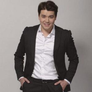 Песня Nurbullin – Вальс (2017)