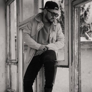 Песня Ұшқын Жамалбек – Бір ауыз сөзің (2017)