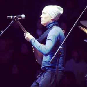 Песня Асылбек Енсепов – Көніл толқыны (С.Тұрысбек)