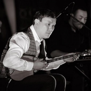 Песня Асылбек Енсепов – Ару ана