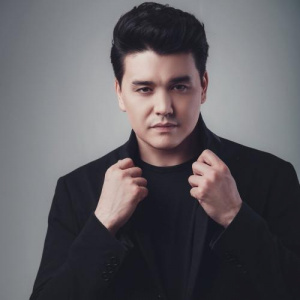 Песня Нұрболат Абдуллин – Құшақ жайған қандай адам