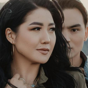 Песня Иса Алимұса & Aigerim Mamyrova – Тек менде ғанасың