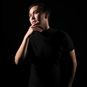 Песня Кеңес Әлімжан – Кімсіз (жаңа нұсқа)