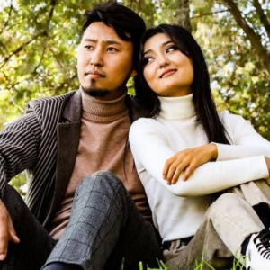 Песня YRYS (Bek), ARAI – Сүйеді екенмін