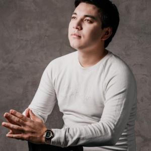 Песня Сұңғат Баймұратұлы – Қасыңдамын