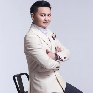 Песня Ерасыл Қасен – Үш жүз