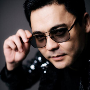 Песня Жәнібек Бестерек – Өмір Ай