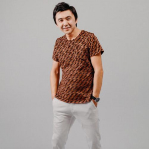 Песня Серік Исахан – 80 жылдардан Попурри