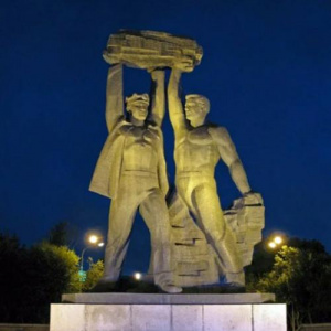 Песня Тәттімбет Жанат & Еркебұлан Малшыбаев – Қарағандым асыл мекен