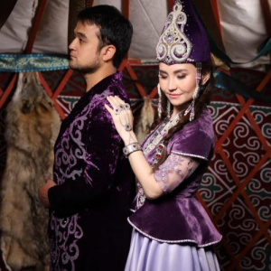 Песня Бексұлтан Әлімбек & Ақерке Құрбан – Екі жүрек