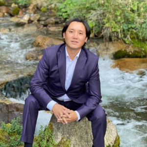 Песня Айбек Мұхамедәлі – Туған жерім тірегім