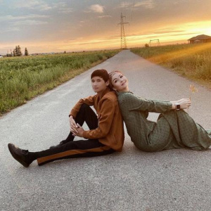 Песня Қуаныш & Қарлығаш – Анама