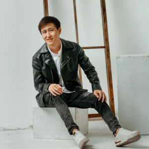 Песня Жандос Қаржаубай – Жұпарым