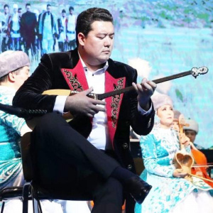 Песня Айбек Бекбосын – “Хан батыры Қабанбай” күйі