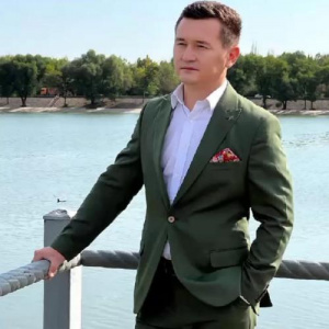 Песня Азамат Үмбетов – Сенсіз жерде кіммін мен