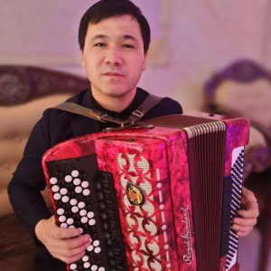 Песня Есім. Орынбасаров – Жүрегіме жүрек керек