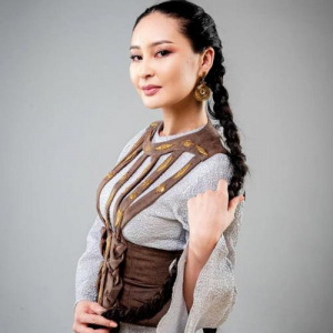 Песня Мадина Келгенбай – Сағынбаймын