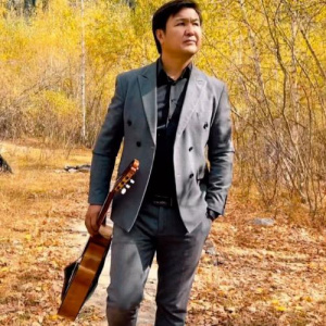 Песня Жақсыбек Қалелбек – Тәп-тәтті бал қыз