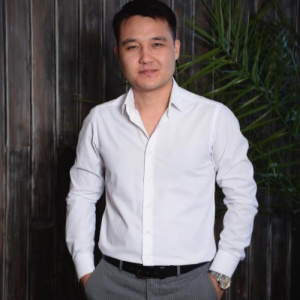 Песня Фархад Бахтов – Түрлі гүлім