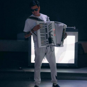 Песня Махмуд Урумбаев – Аяулым