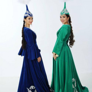 Песня Ғалия мен Ұлжан – Беу айдай (халық әні)