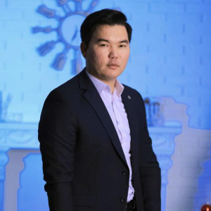 Песня Нұртуған Жаңабай – Отбасы