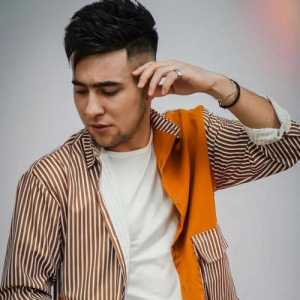 Песня Шах Атажанов – Отпусти жүрегім