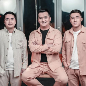 Песня Алдияр & Азиз, Нұрлан Айханұлы – Құмған алған (cover)