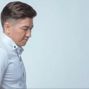 Песня Сәкен Майғазиев – Махаббат деген екеуміз