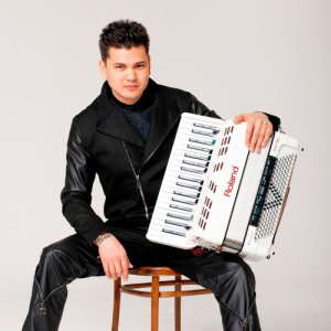 Песня Урумбаев Махмуд – Кездесу мен қоштасу