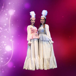 Песня Аглакова Ұлжан, Ғалия Әбдірейім – Той базар