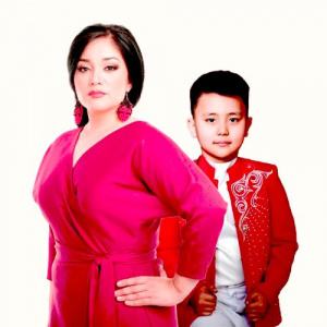 Песня Айгуль Адиханова & Нұргелді Пайзыкен – Сен жалғыз емессің