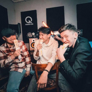 Песня Jalgas, Kuanaber & Elus – Шаштары үрбиіп