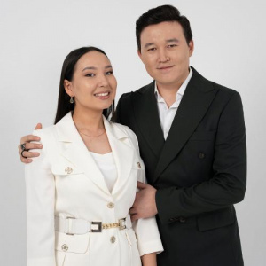 Песня Серғазы Нұржанұлы, Айдана Кекентаева – Бұл өмірде