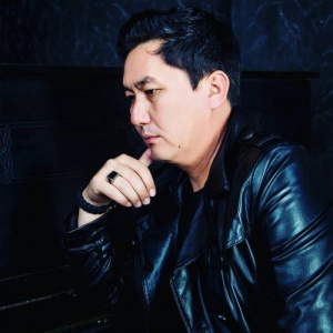 Песня Әділ Темір – Жарық шамдар